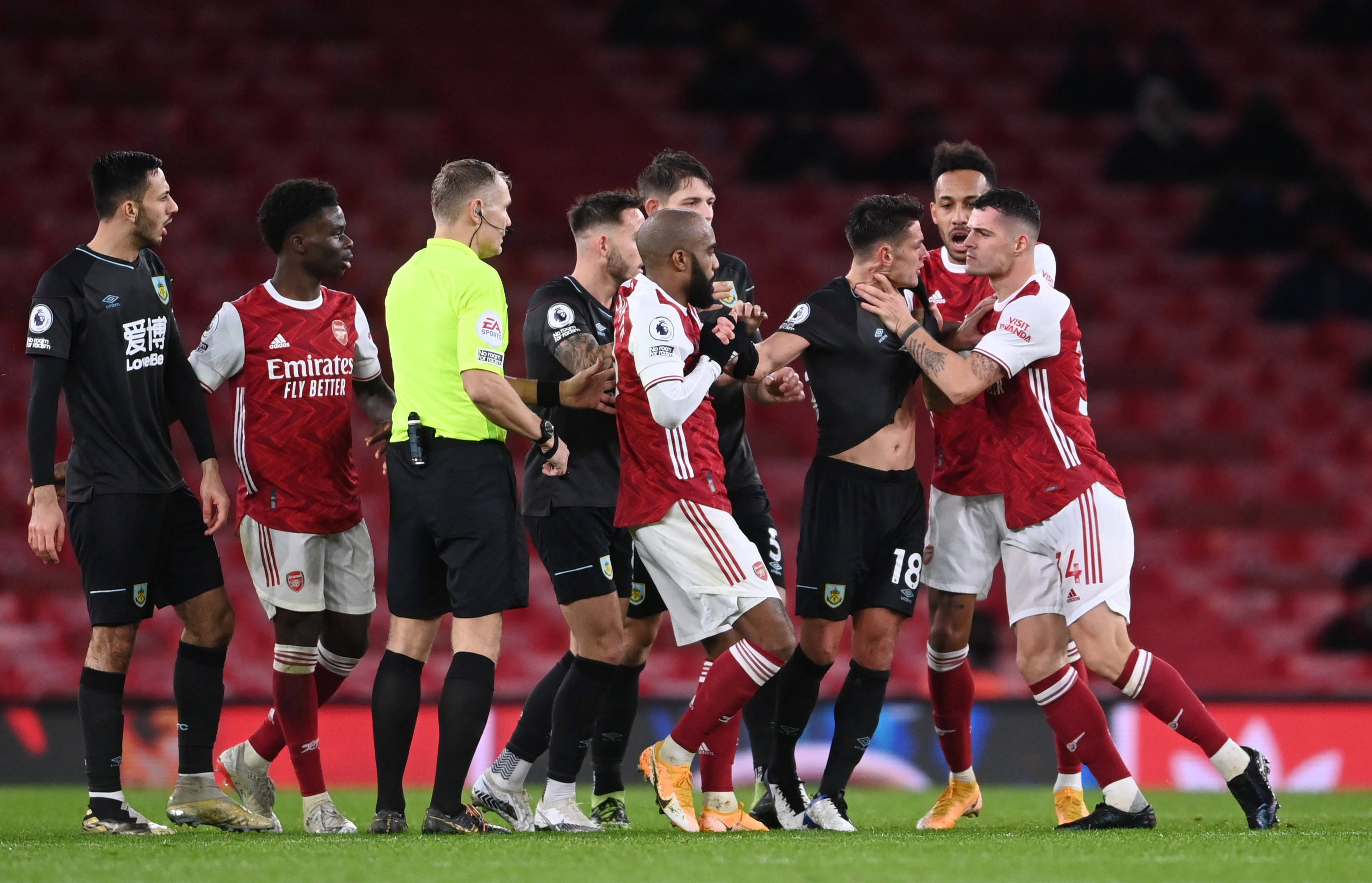 篮板6助攻 篮板6助攻